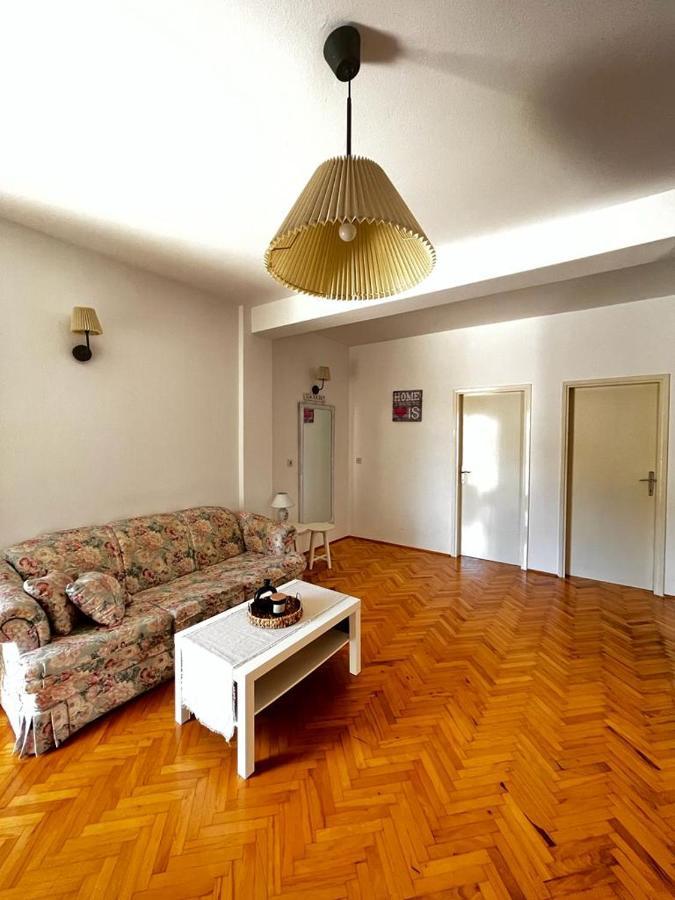 Apartments Jabuka Tribunj  Ngoại thất bức ảnh