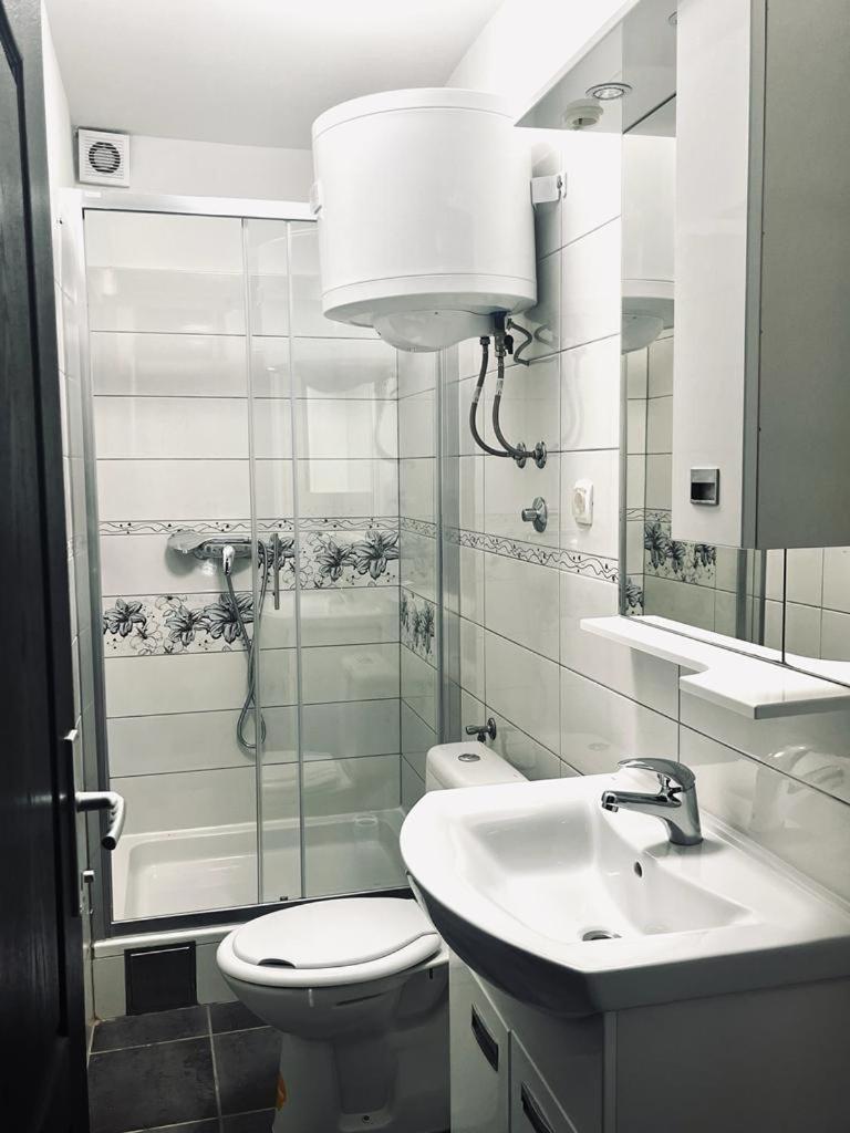 Apartments Jabuka Tribunj  Ngoại thất bức ảnh