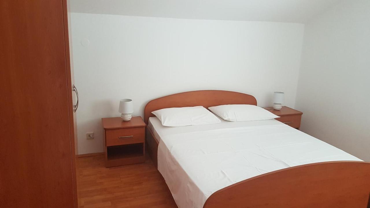 Apartments Jabuka Tribunj  Ngoại thất bức ảnh