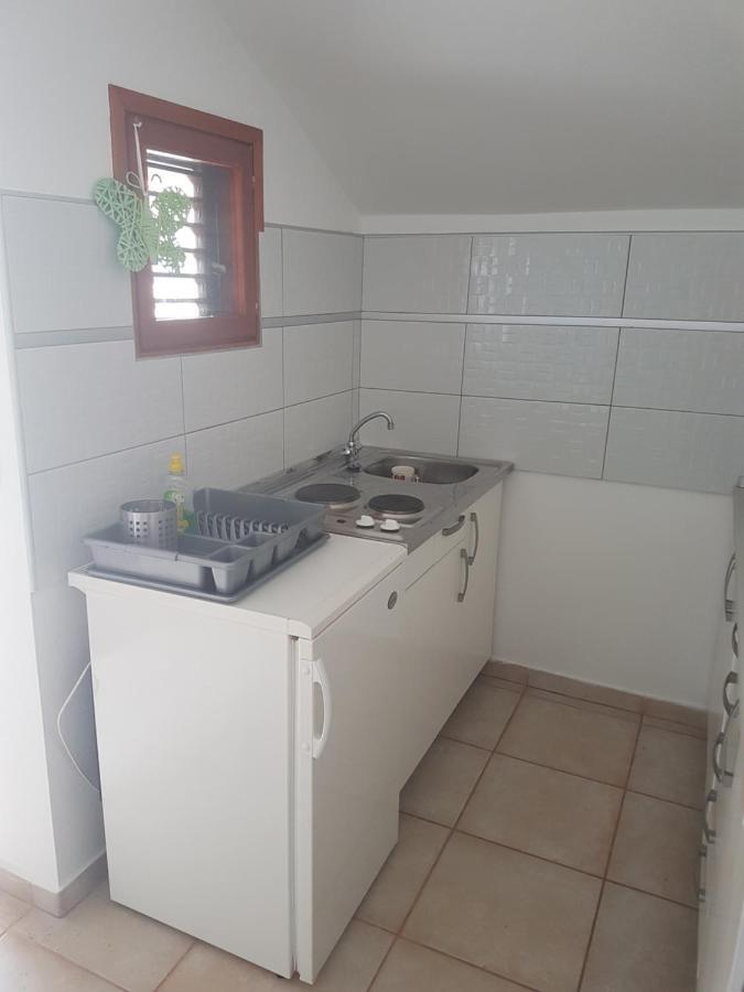 Apartments Jabuka Tribunj  Ngoại thất bức ảnh