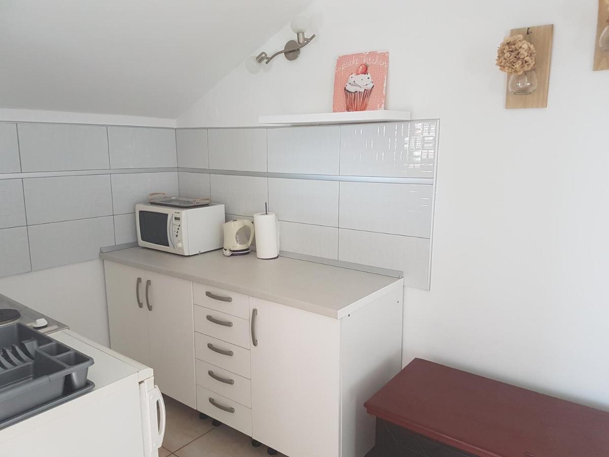 Apartments Jabuka Tribunj  Ngoại thất bức ảnh