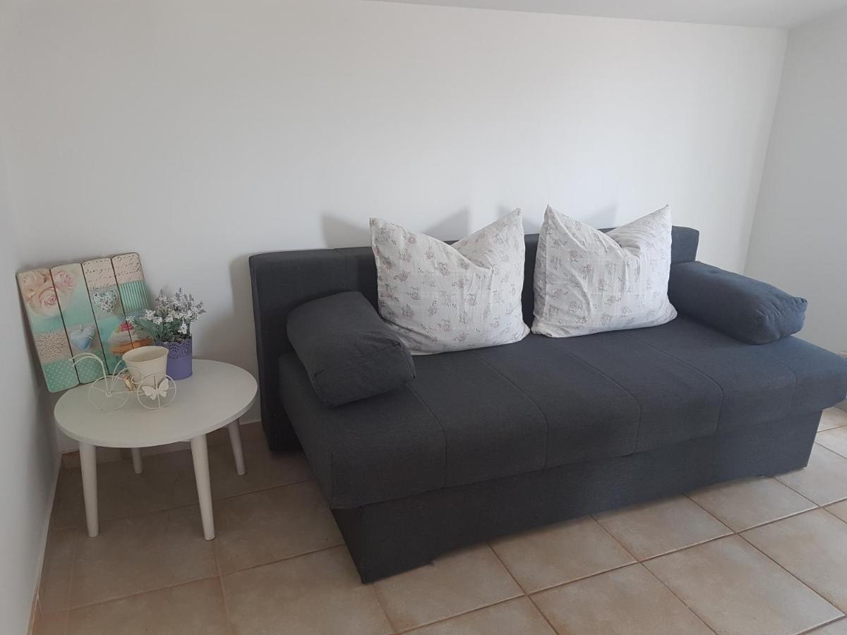 Apartments Jabuka Tribunj  Ngoại thất bức ảnh
